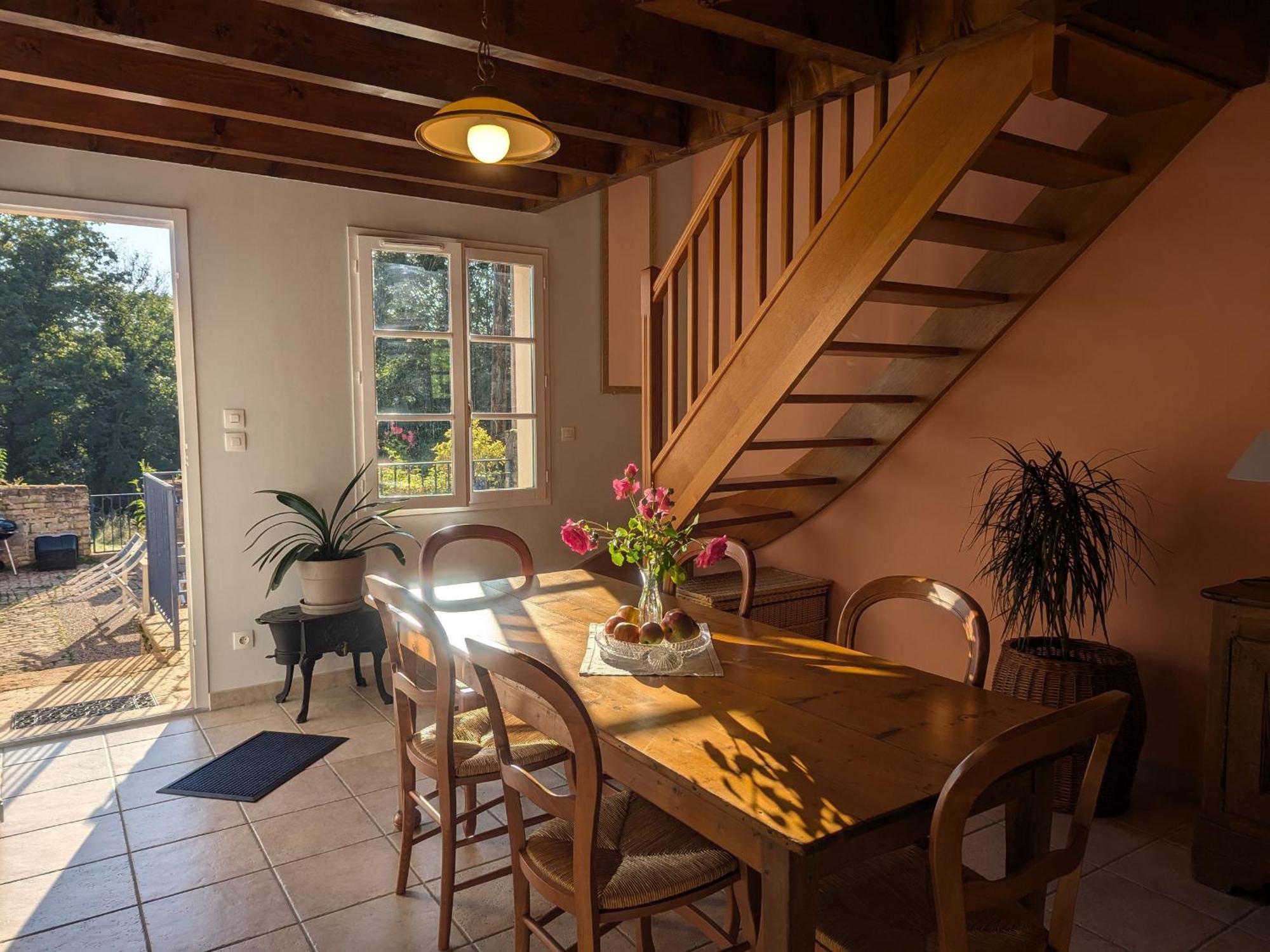 Maison Charmante A Langres Avec Wi-Fi Et Parking - Fr-1-611-43 Eksteriør bilde